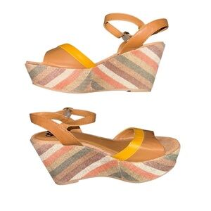 SO Stylish Tan and Yellow Wedge Sandals Size 8